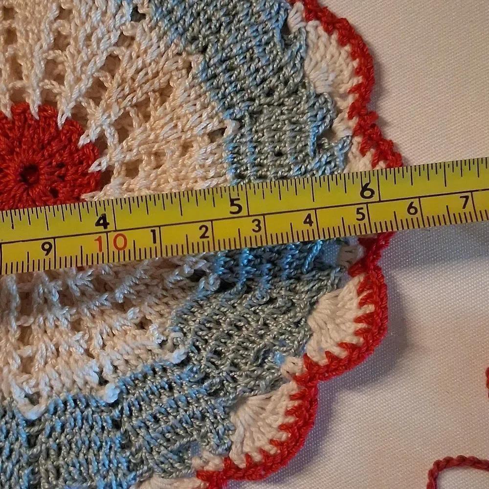 Vintage Crochet potholders/ hotpad /trivet,‎ doilie, dress, Americana, Valentine